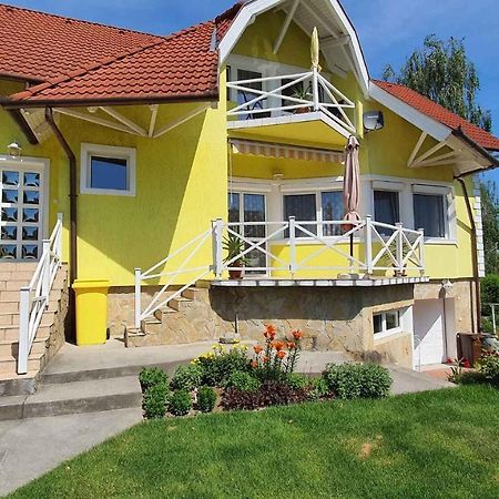 Apartment In Fonyod/Balaton 18580 Esterno foto
