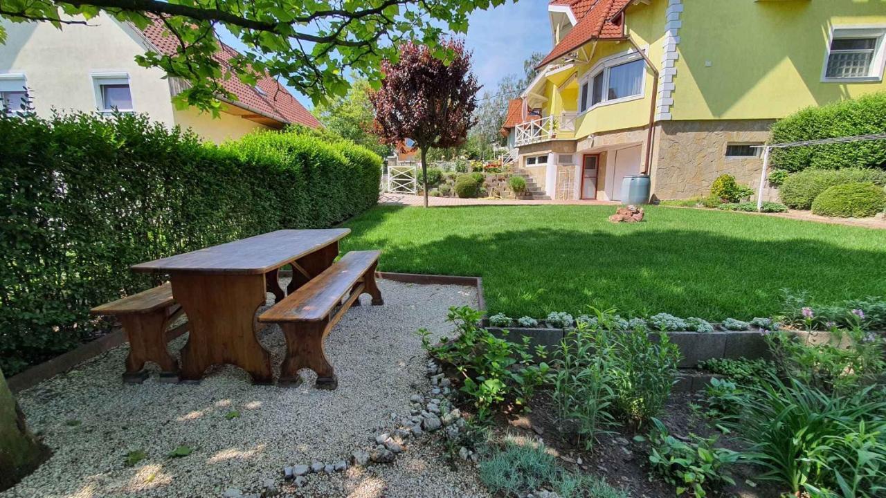 Apartment In Fonyod/Balaton 18580 Esterno foto