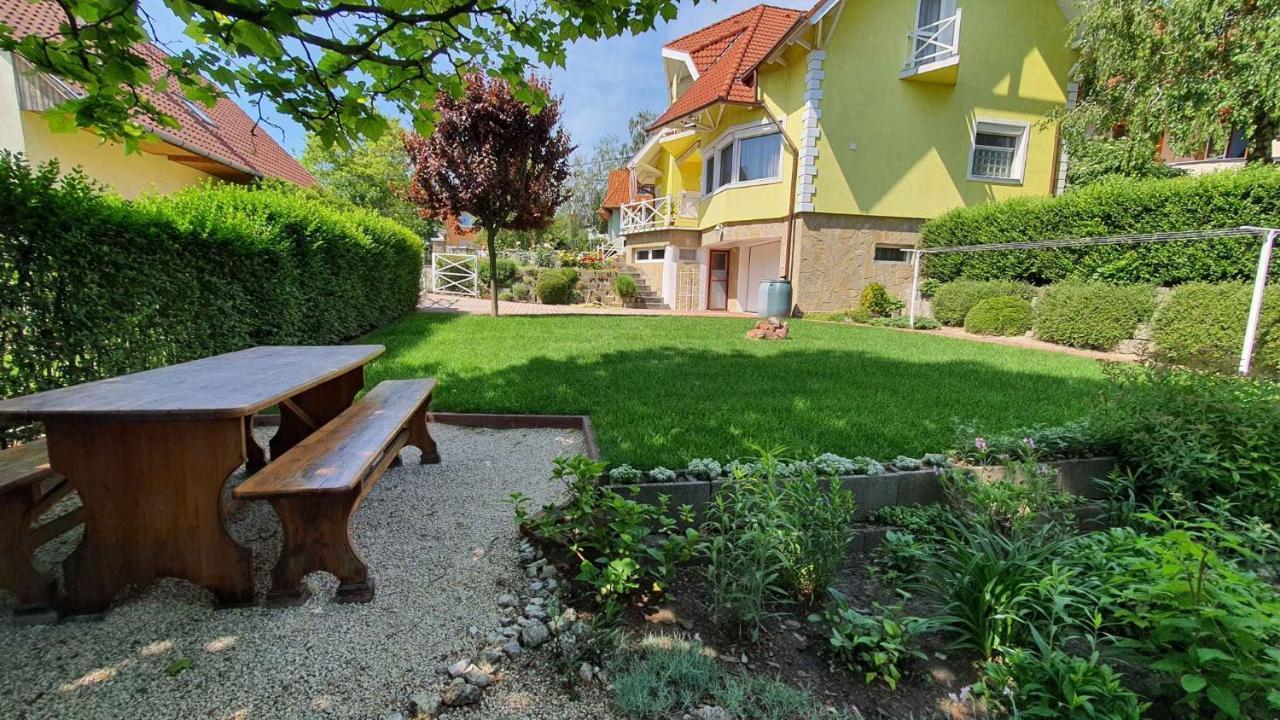 Apartment In Fonyod/Balaton 18580 Esterno foto
