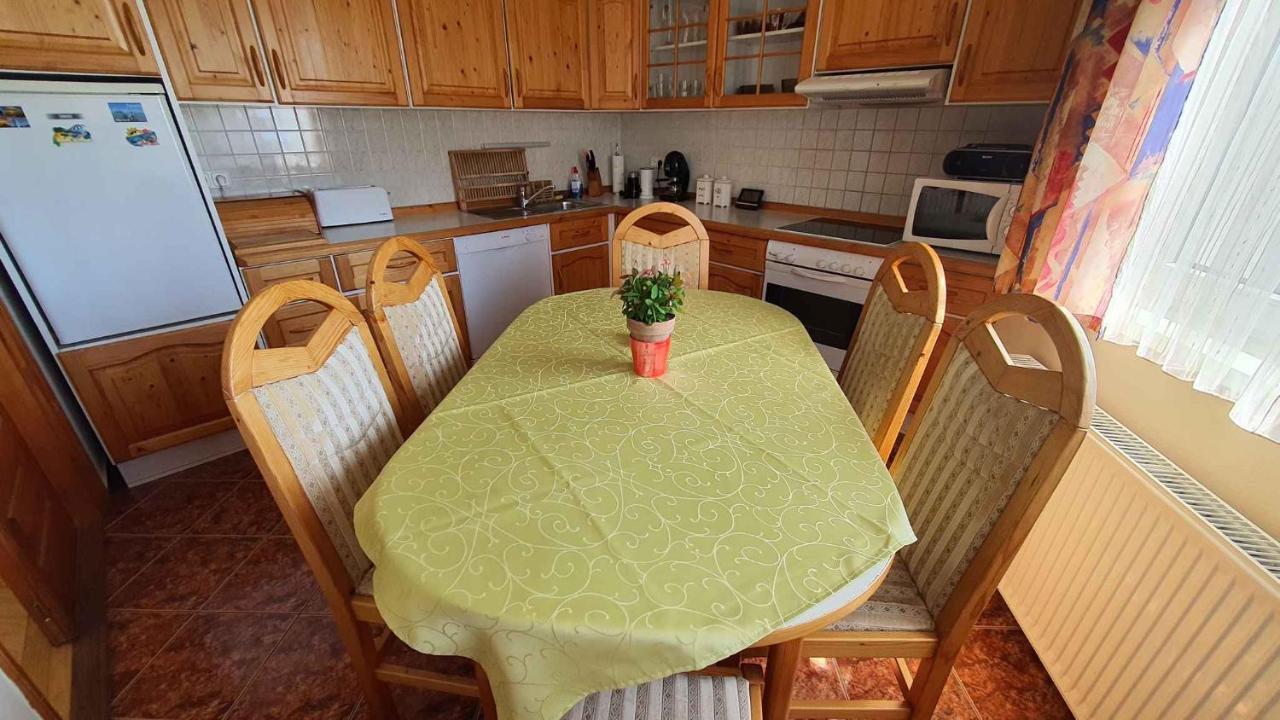 Apartment In Fonyod/Balaton 18580 Esterno foto